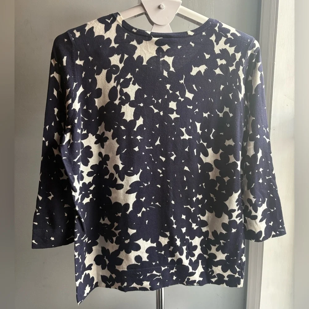 *NWT* Ann Taylor Navy and Cream Floral Cardigan - szXL (P22) - Picture 2 of 3